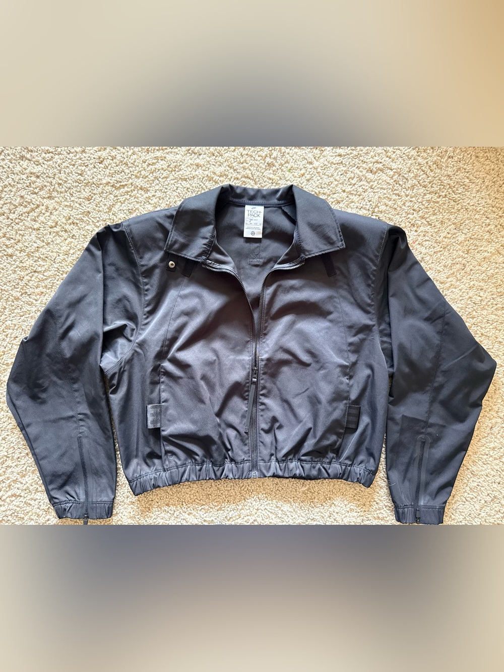 Nike Tech Pack Womens XS Black Cropped Zip Jacket Removable Shoulder Pads
